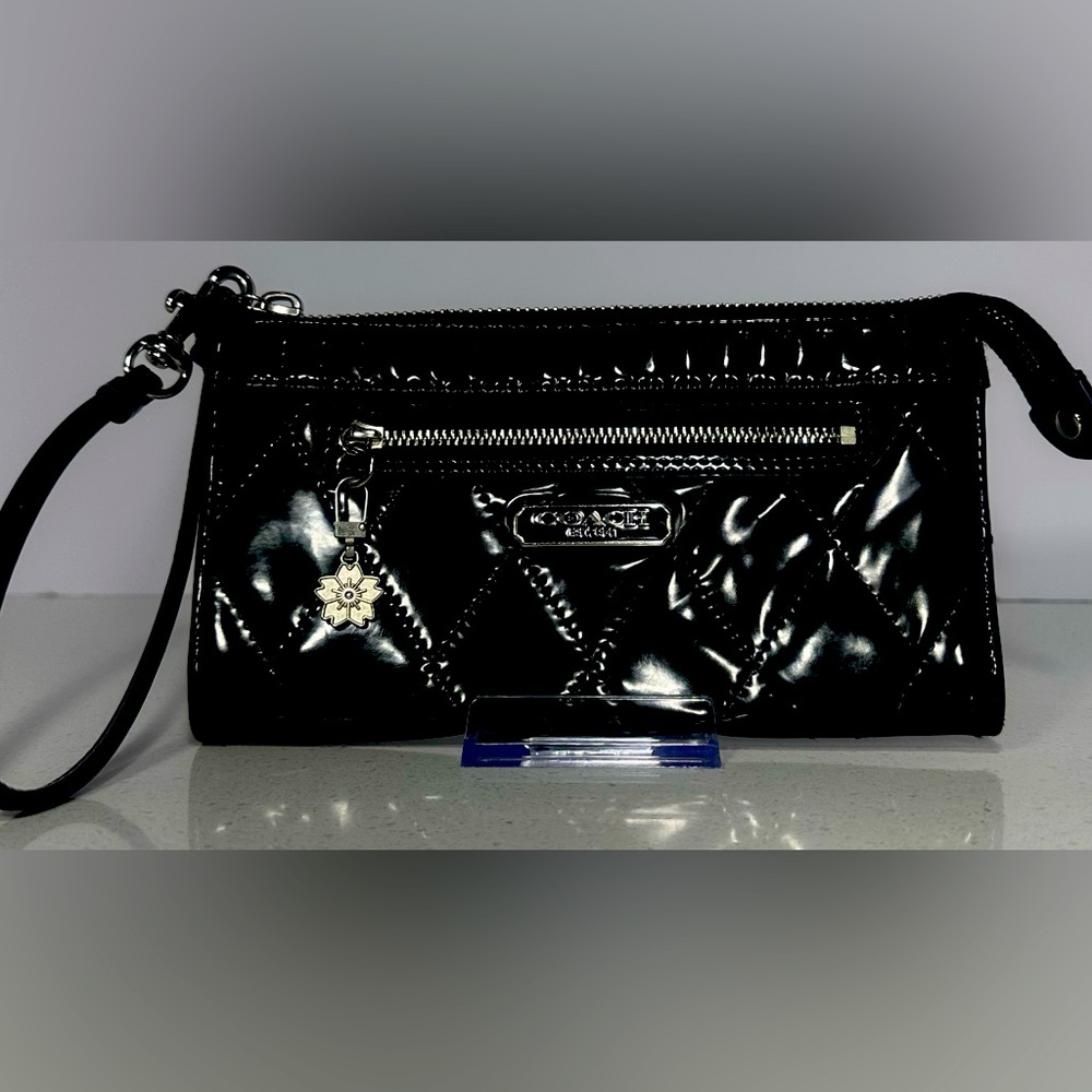 Coach Poppy Liquid Gloss Quilted Patent Large Leather Wristlet
